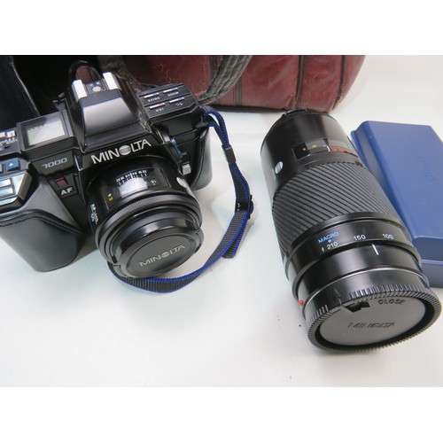 60 - Minolta camera and lens set in carry case