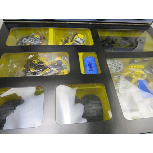 48 - Boxed Lego Technic bulldozer