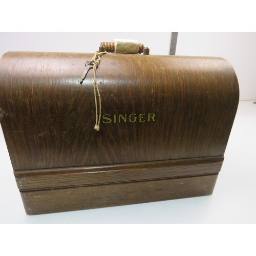 30 - Singer sewing machine
