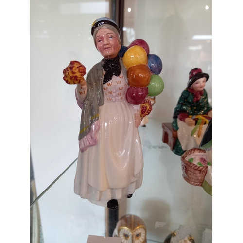 240 - 6x Royal Doulton miniature street vendors. Old Balloon Seller 2005. The Orange Lady 2005. Mask Selle... 