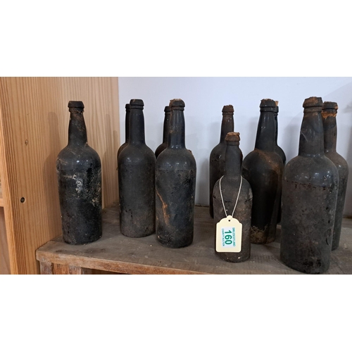 160 - Another type of dirty dozen: 12x antique bottles