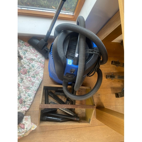 276 - Nilfisk Aero industrial vacuum cleaner & accessories