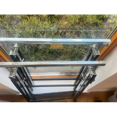 301 - Pair of metal work trestles