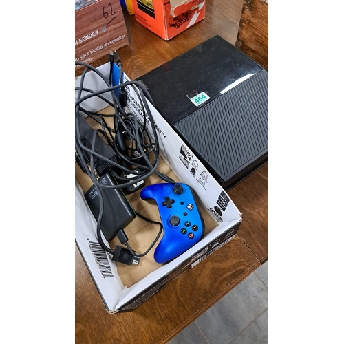 464 - X box with bits