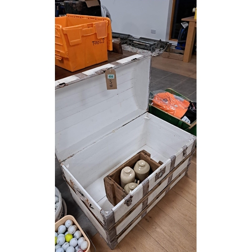 486 - Vintage Kist with bottles etc