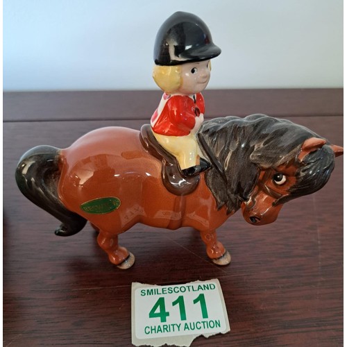 411 - Beswick 1981  Norman Thelwell L rider on pony plus Beswick 1001 Cockerel