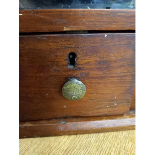 42 - Vintage 2 drawer money box