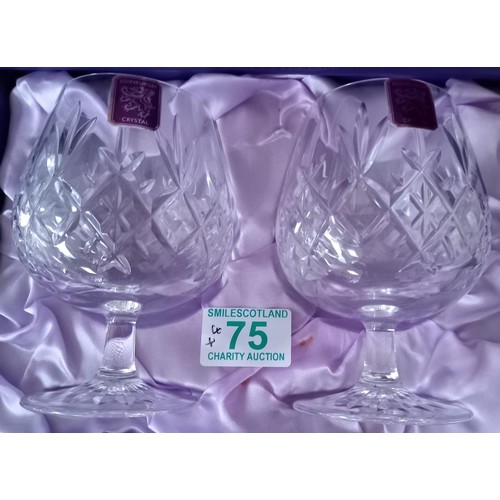 75 - Vintage unused Edinburgh crystal 6x whisky tumblers, 6x white wine glasses, 6x red wine glasses, 2x ... 