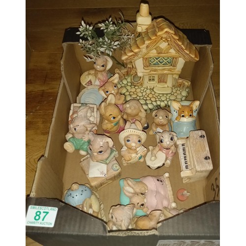 87 - Selection of Pendelfin rabbits and accessories