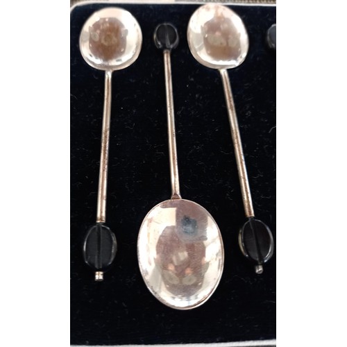 113 - 6 coffee Bean topped silver spoons in original box Birmingham 1938 by William Suckling Ltd 38.3g app... 