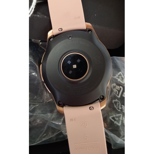 121 - New unused Samsung Galaxy watch in original box, 4G 42mm Rose Gold Colour