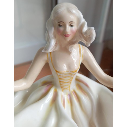 160 - Royal Doulton figurines Sweet 17 HN2734/1974 and Fleur HN2368/1967