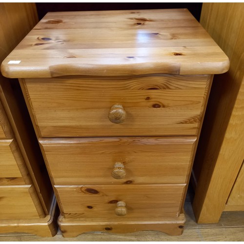 337 - Pine bedroom set to include chest of drawers and bedside cabinets