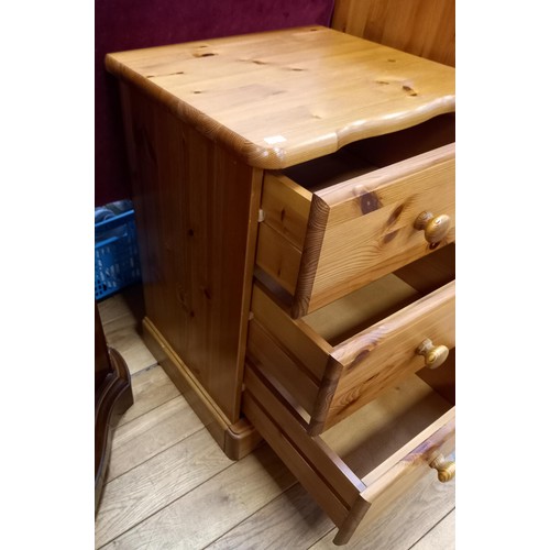 337 - Pine bedroom set to include chest of drawers and bedside cabinets