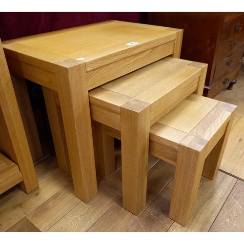 340 - solid oak nest of tables