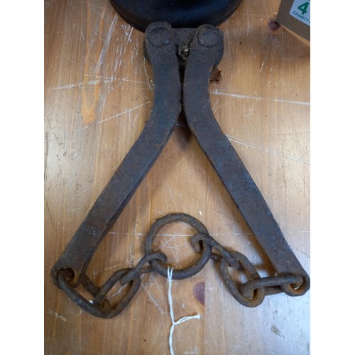 410 - Vintage jack and chain puller