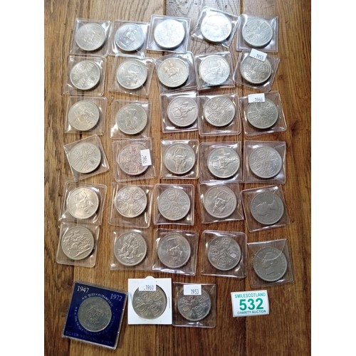 532 - 33 x coins mainly five shillings at a quick glance from various years