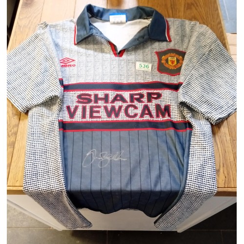 536 - Manchester United Replica Grey Away Shirt 1995-1996 signed by David Beckham with certificate  signed... 