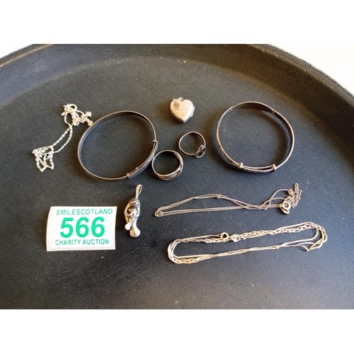 566 - A selection of silver jewellery and scrap 26.3g approx.