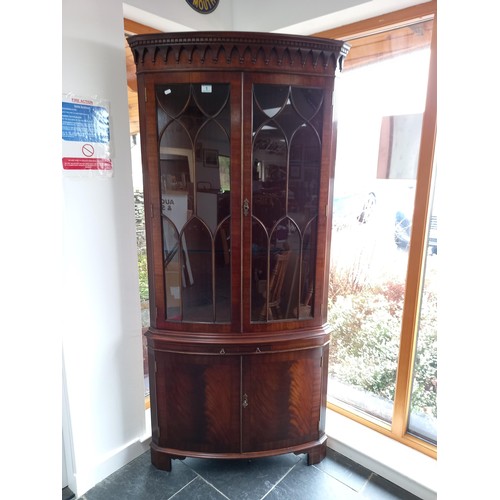 1 - Ornate corner cabinet with small pull out desk top