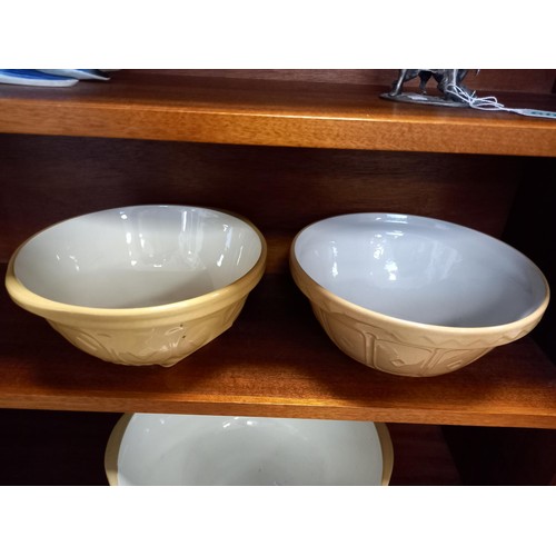 111 - 2 x vintage mixing bowls, 1 Mason Cash