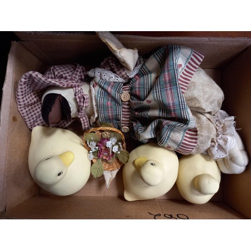 112 - Selection of duck ornaments