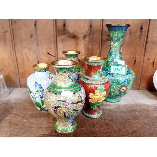 251 - Clossonie  vases one as found