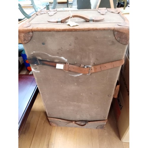 354 - Travelling case with leather straps