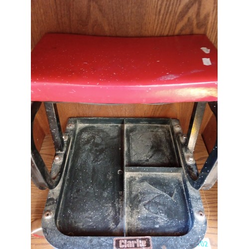 102 - Clarke  tool stool