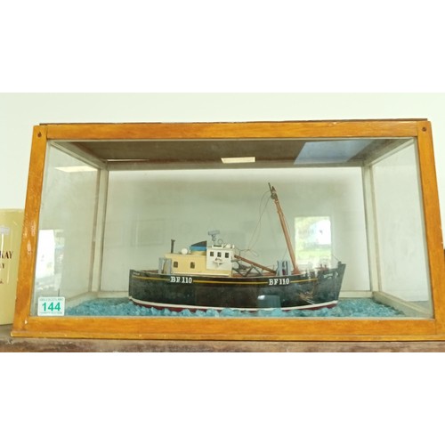 Model fishing boat BF110 Macduff, in glass cabinet