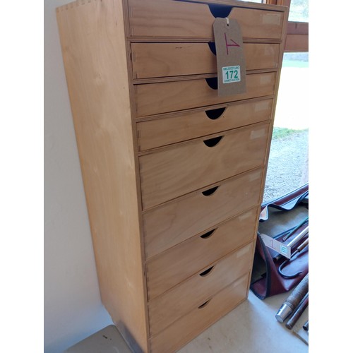 172 - Small 9 drawer chest