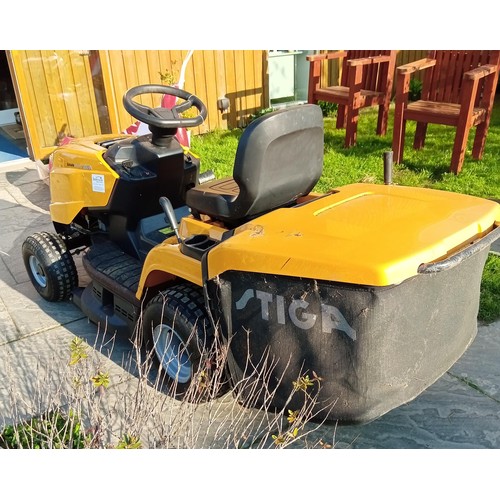 279 - Stiga Estate 3084H ride-on lawn mower, recently serviced