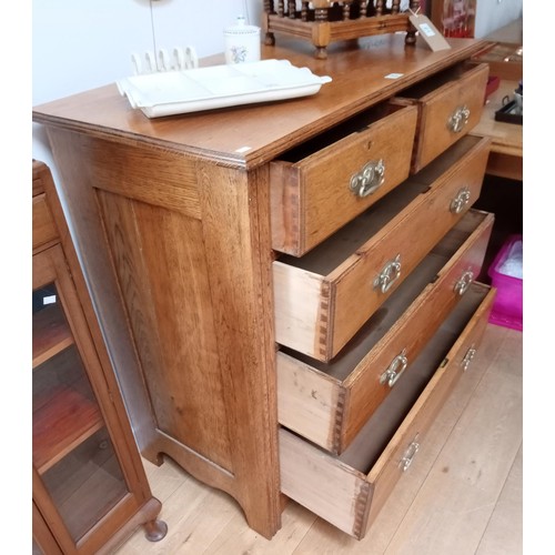 62 - Vintage Light Oak 2 over 3 Chest of Drawers