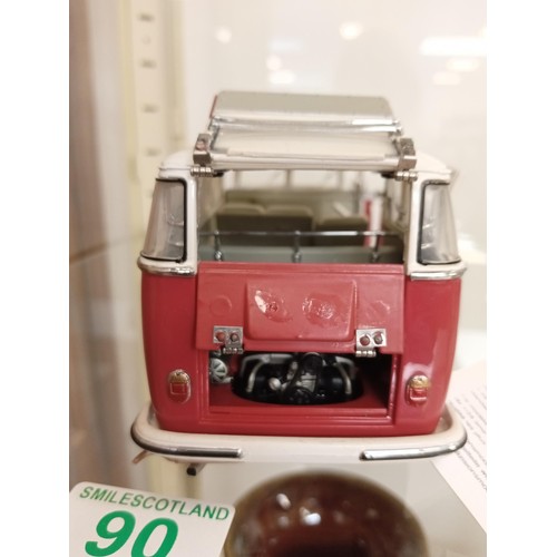 90 - Franklin Mint 1962 Volkswagen Micro Bus