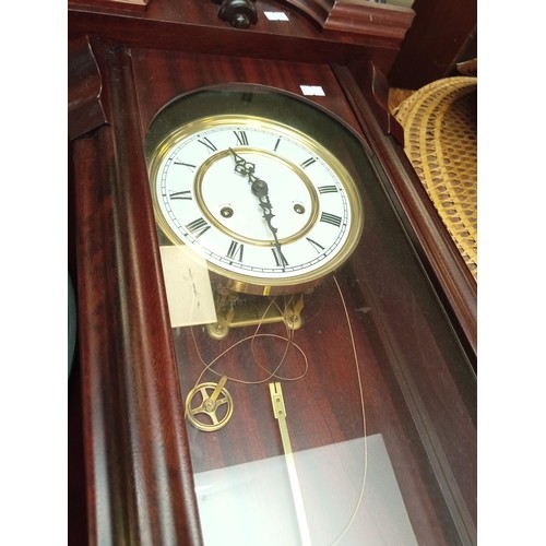 353 - large wall clock