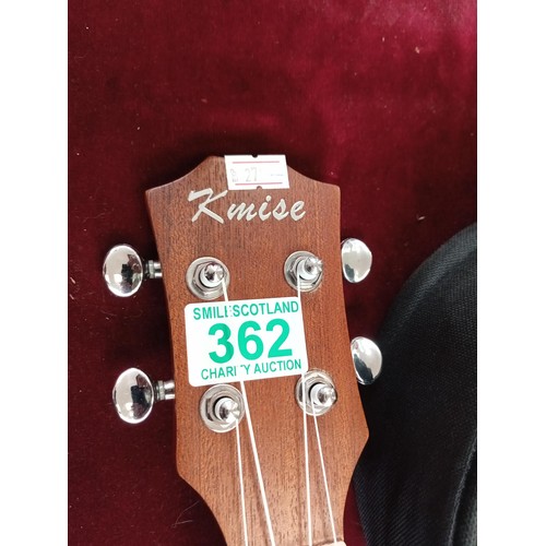 362 - Kmise ukelele banjo