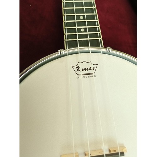 362 - Kmise ukelele banjo