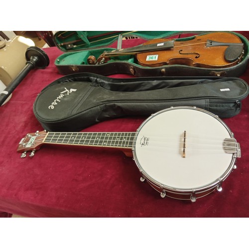 362 - Kmise ukelele banjo