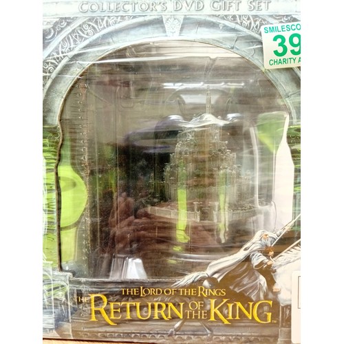 394 - The Lord of the Rings Return of the King Collectors DVD Gift Set