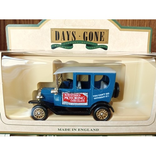 422 - 8 x Days Gone Model Vehicles