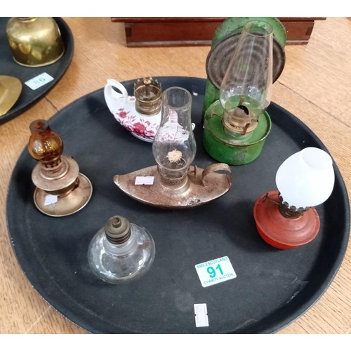 91 - Small tray lot of Vintage Oil Lamps