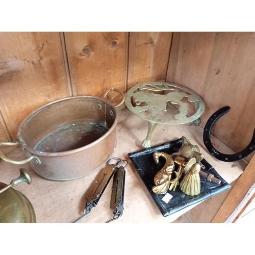 223 - Selection of brass, copper etc metal ware