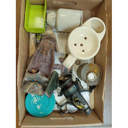 276 - Small Box Lot of Collectables