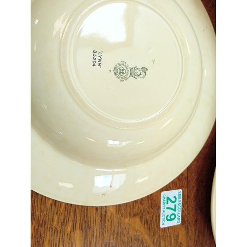 279 - The Royal Doulton Part Dinner Service Called Linn