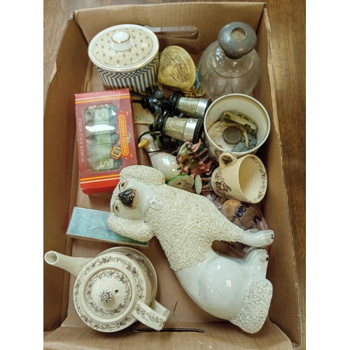 284 - Small Box lot of Collectables