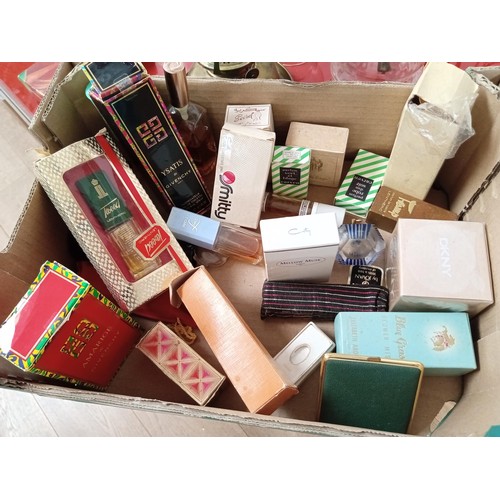 227 - Selection of vintage perfumes A/F