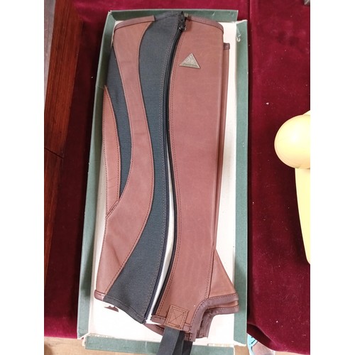 330 - Mountain Horse Half Chaps Brand New 48*19.5*3.8cm