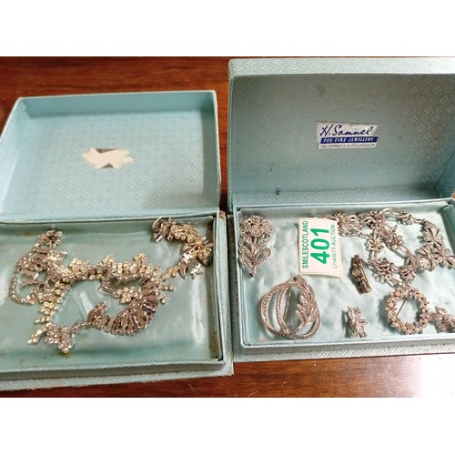 401 - A selection of costume jewellery that are in original H Samuel Jewellery boxes