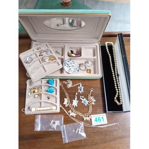 461 - A selection of costume jewellery to include jewellery box please see photos