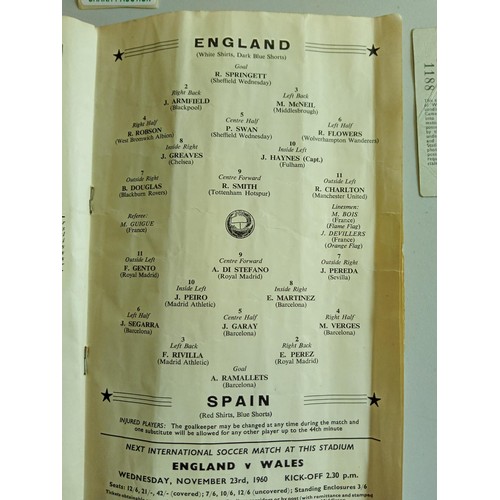 518 - England vs Spain 1960 Wednesday 26th October official football programme plus match ticket